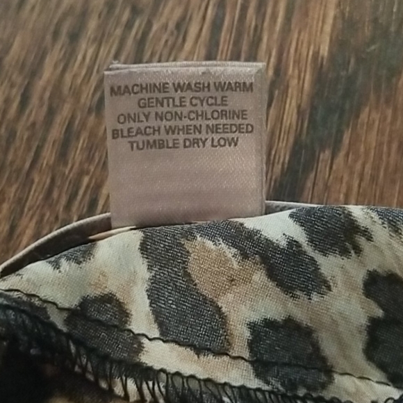 Victoria's Secret Short Nightgown - Picture 8 of 8